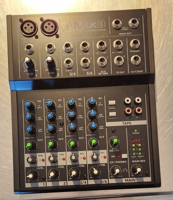 Mackie - 8 CHANNEL COMPACT MIXER
